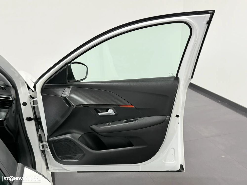 Peugeot 208 1.2 PureTech Active Pack - 33