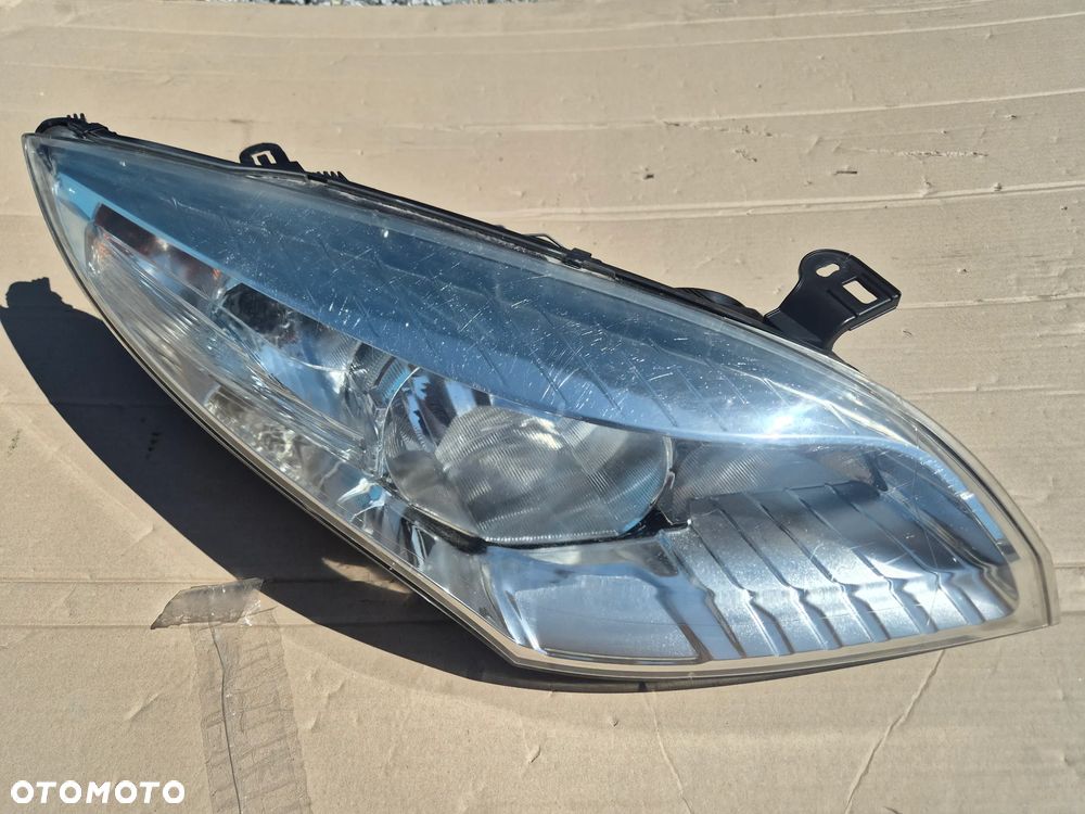 Renault Megane III lampa prawa.2008-2013.OE.AL. - 1