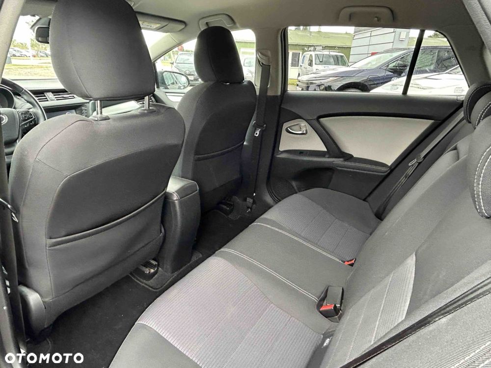 Toyota Avensis Touring Sports 1.8 Business Edition - 11