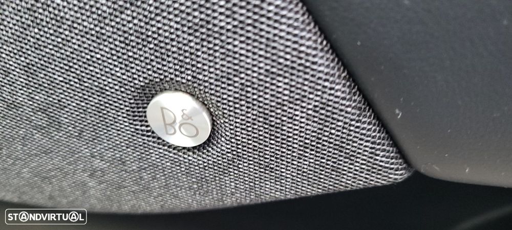 Ford Mustang Mach-E Alargada - 48