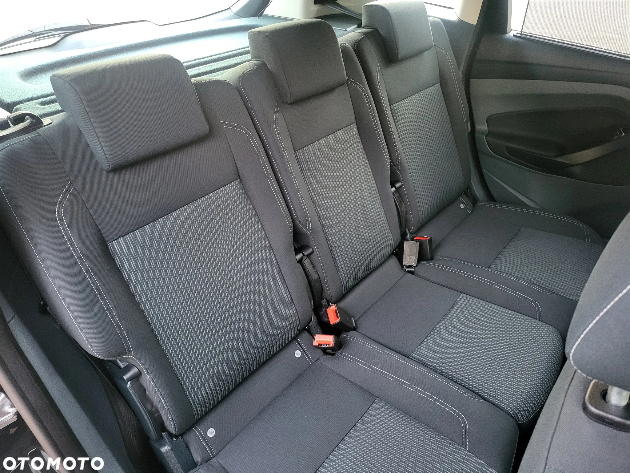 Ford C-MAX 2.0 TDCi Titanium - 19