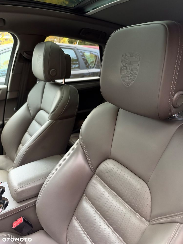 Porsche Macan Standard - 8