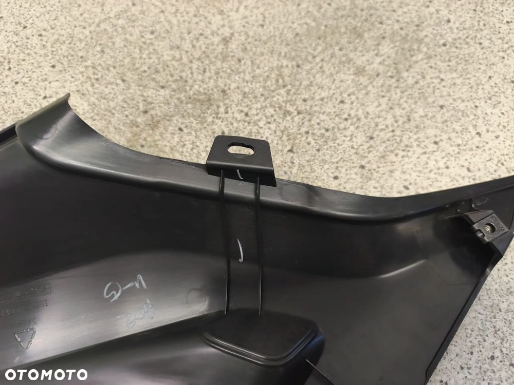 Owiewka, osłona prawa, bok, boczek, wypełnienie prawe Triumph Trident 660 2022 - 10