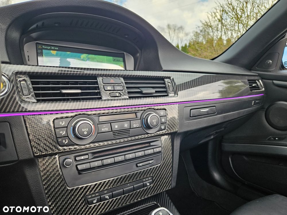 BMW Seria 3 335i - 38