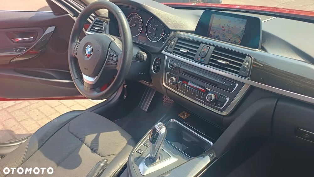 BMW Seria 3 318d Luxury Line - 24