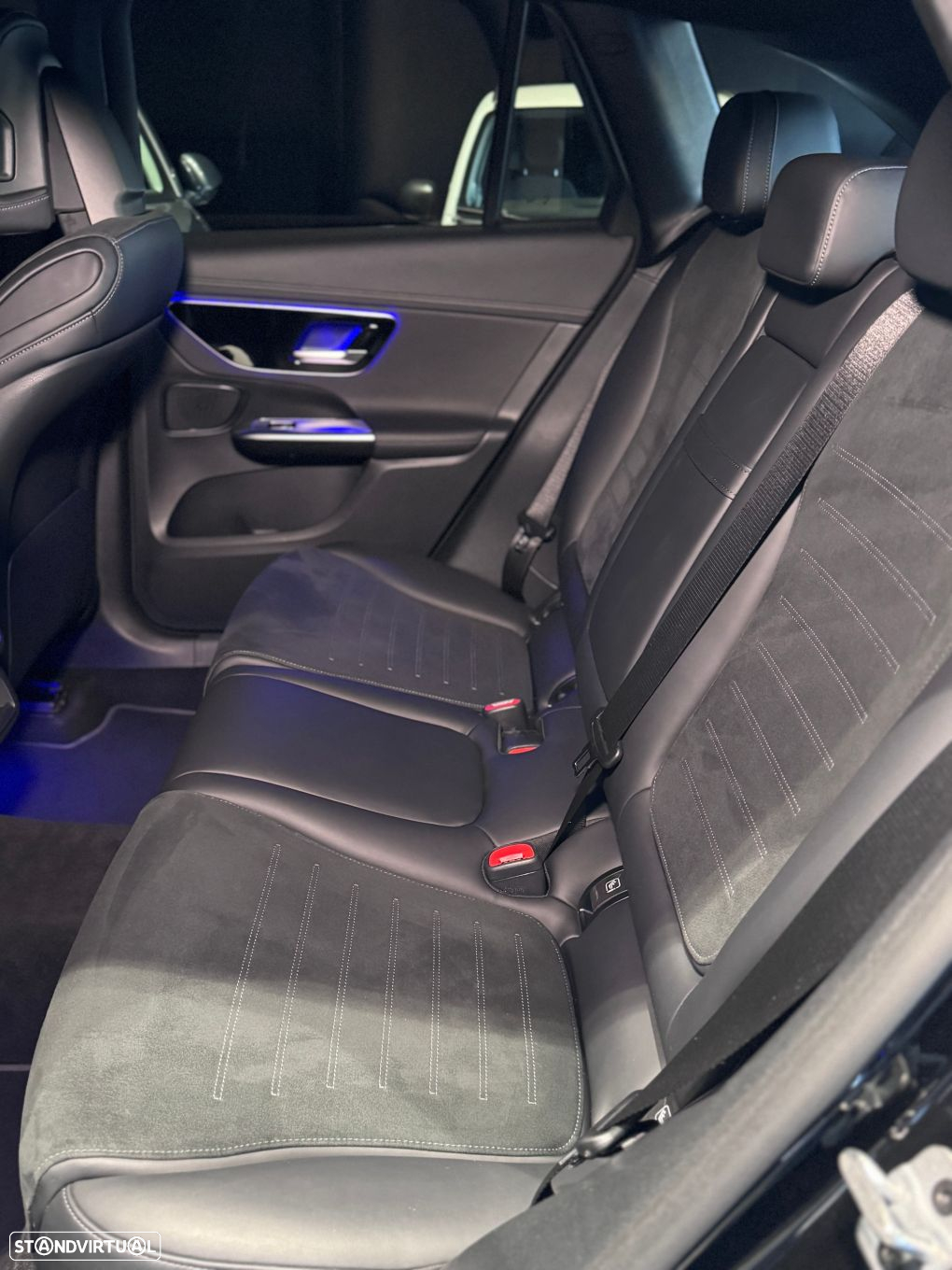Mercedes-Benz GLC 300 de 4Matic - 48