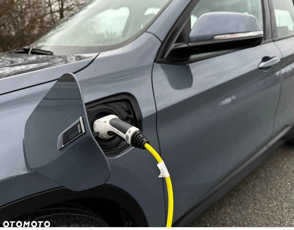 BMW X1 xDrive25e Sport Line - 16