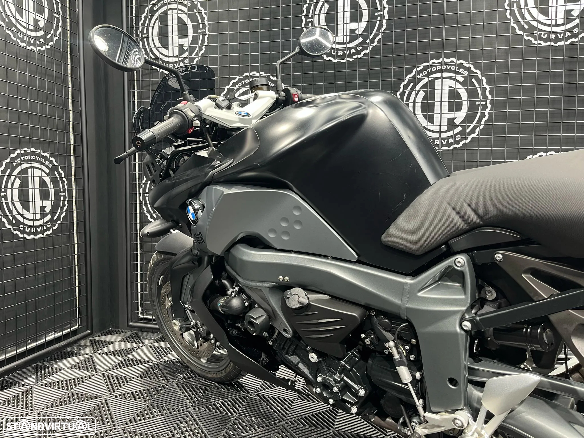 BMW K 1300 R - 2