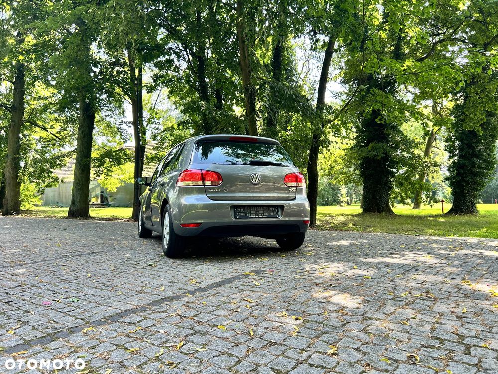 Volkswagen Golf VI 1.6 TDI Comfortline - 4