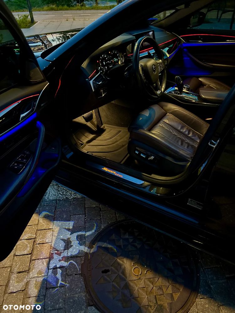 BMW Seria 5 540i M Sport sport - 15