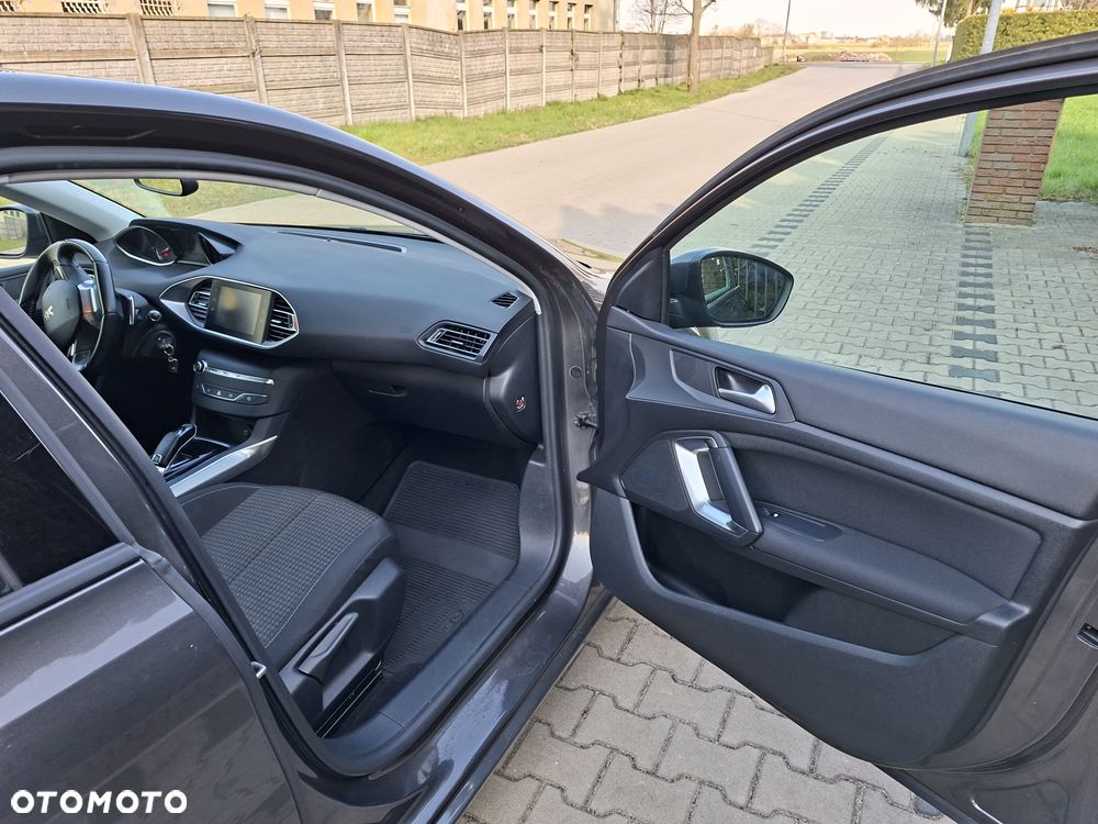 Peugeot 308 BlueHDi 130 EAT8 Stop & Start Allure - 9