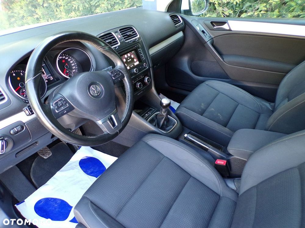 Volkswagen Golf - 17