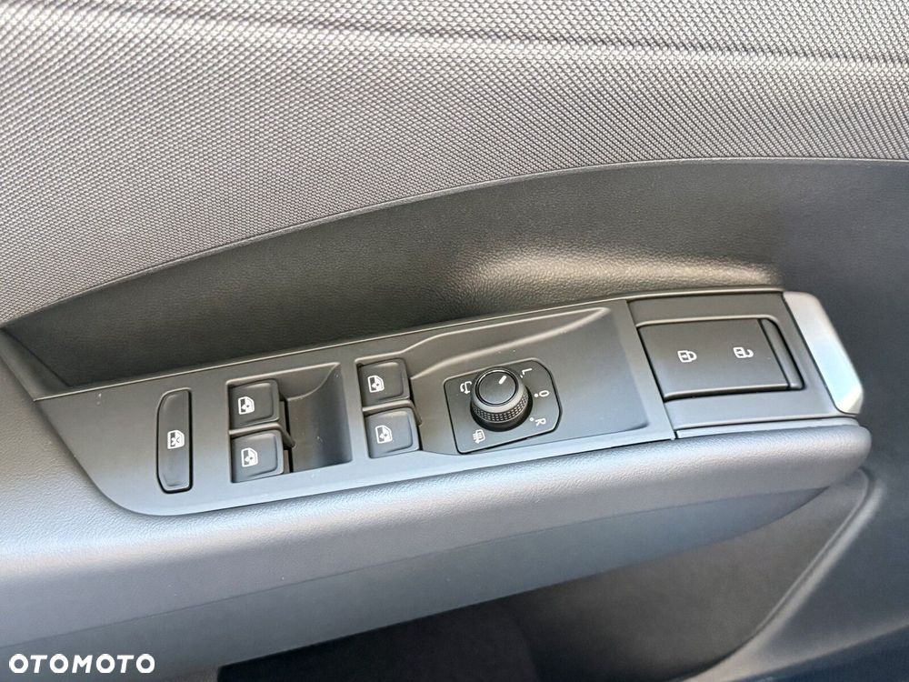 Volkswagen T-Roc 1.5 eTSI Life DSG - 19