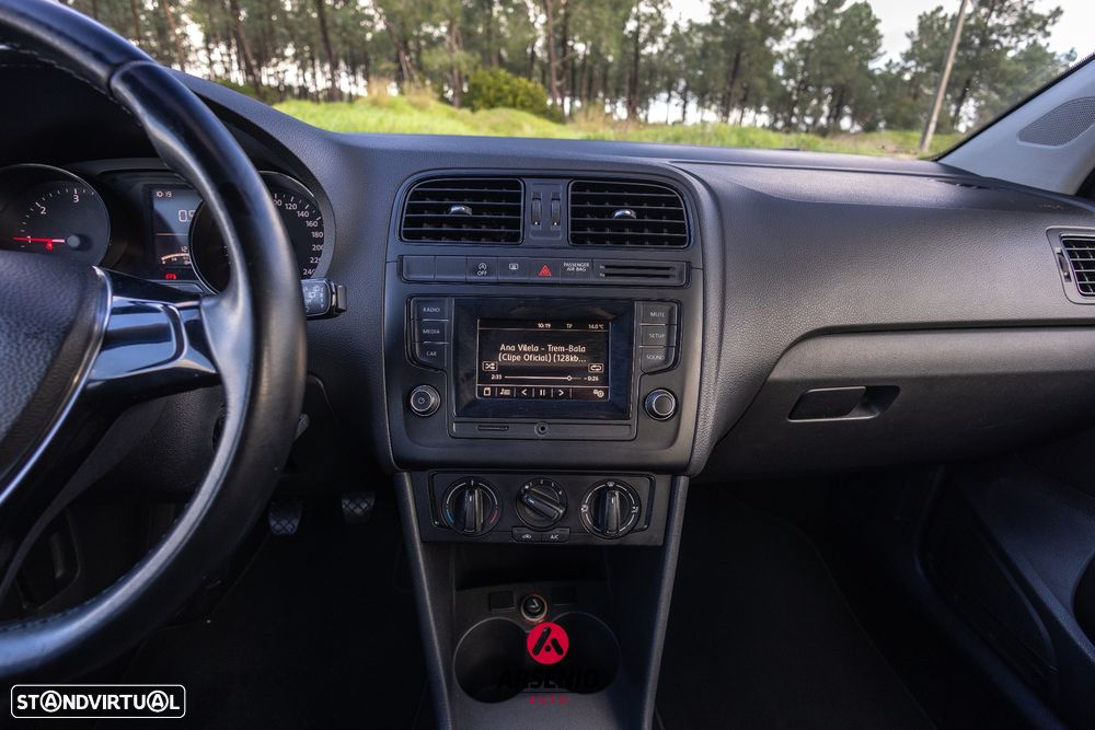 VW Polo 1.4 TDi BlueMotion - 28