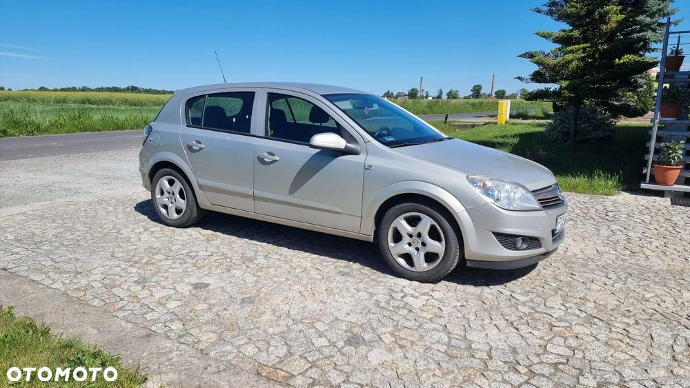Opel Astra 1.4 Enjoy - 2