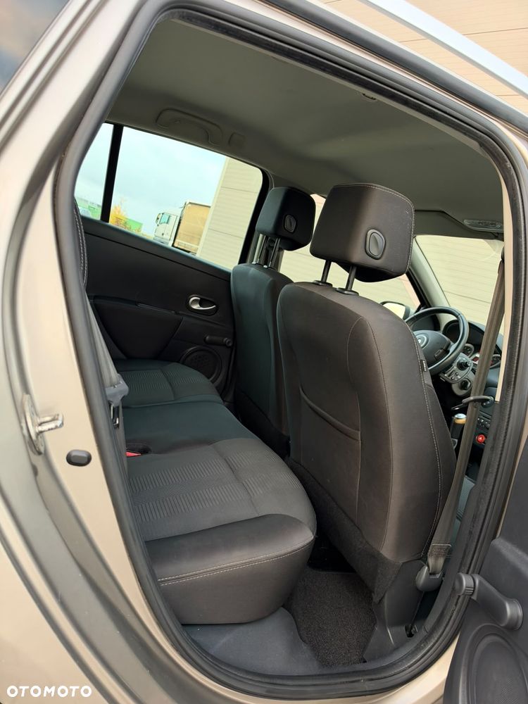 Renault Clio 1.2 16V TCE Ripcurl - 23