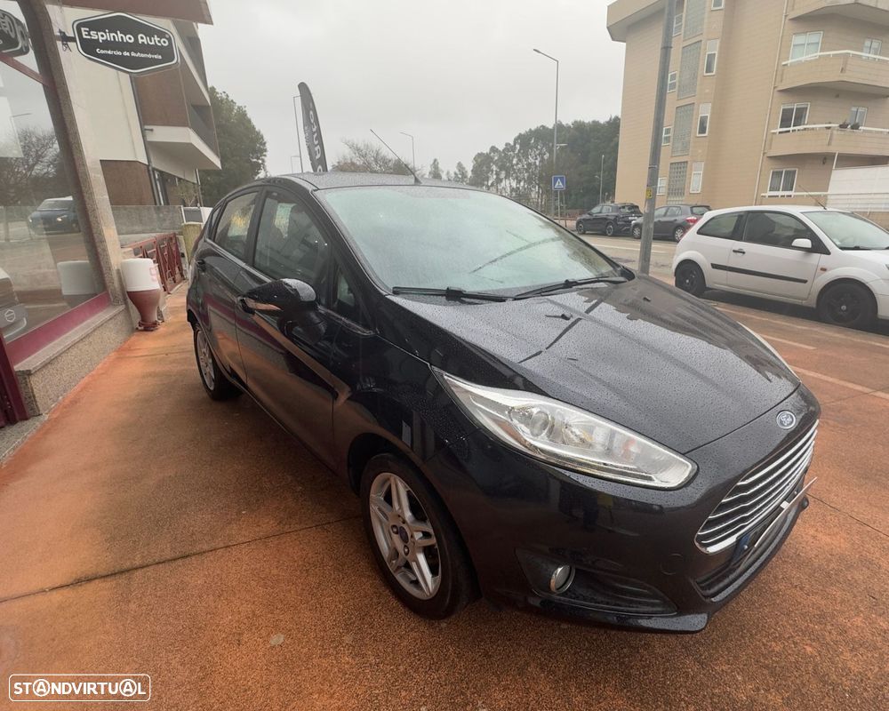 Ford Fiesta 1.0 T EcoBoost Titanium - 12