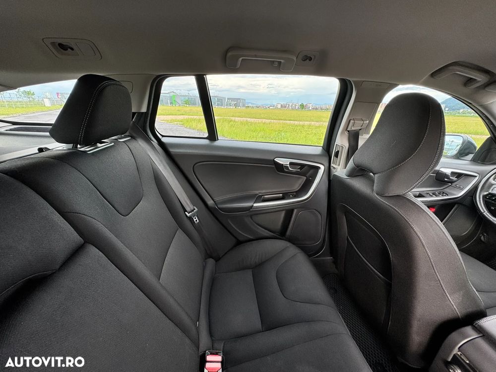 Volvo V60 D4 Geartronic Summum - 8