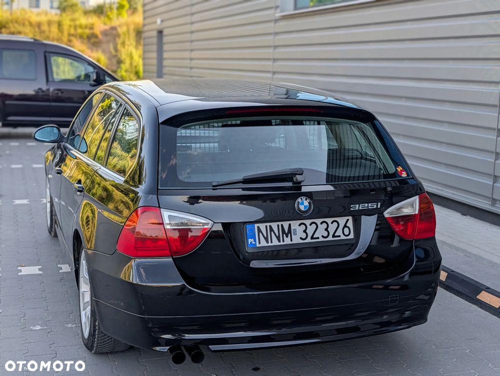 BMW Seria 3 325i Edition Exclusive - 10