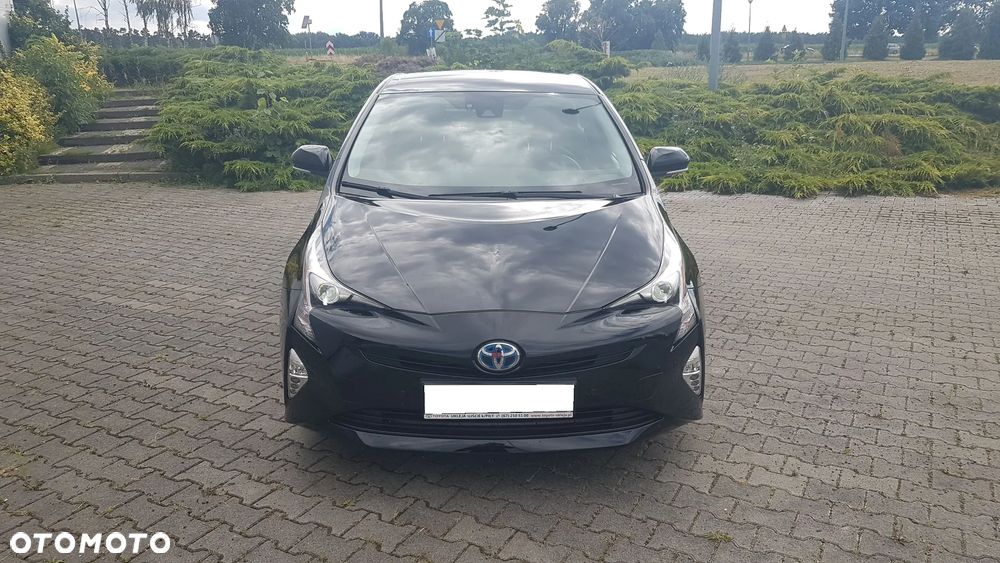 Toyota Prius Hybrid Executive - 12