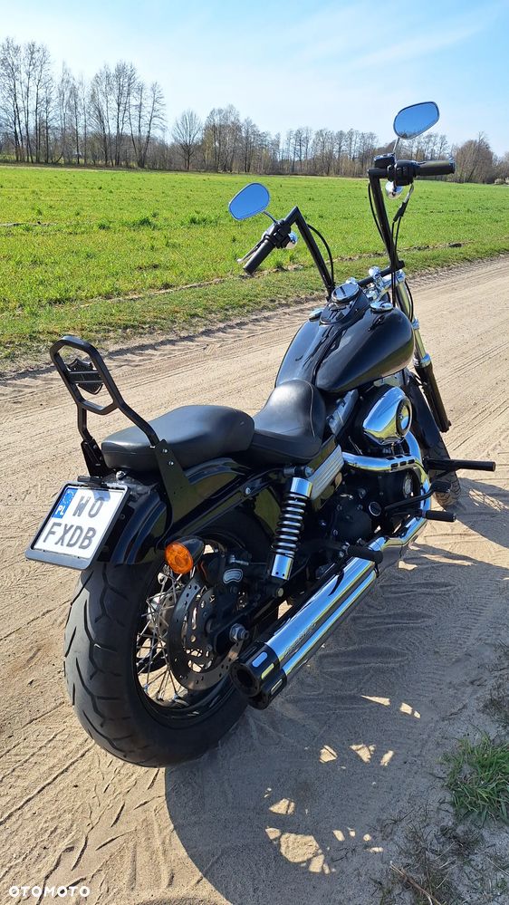 Harley-Davidson Dyna Street Bob - 13