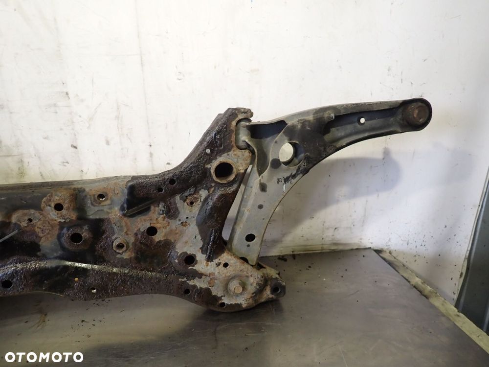 SANKI WÓZEK KOŁYSKA MITSUBISHI LANCER VIII - 7