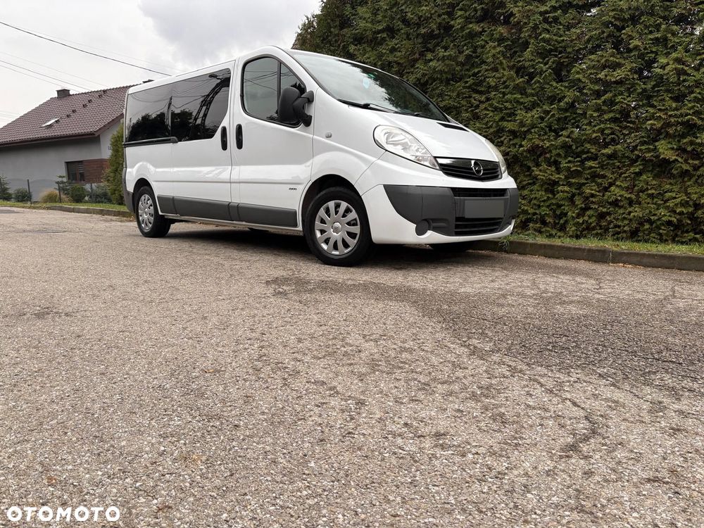 Opel Vivaro L2H1 2.9t - 13