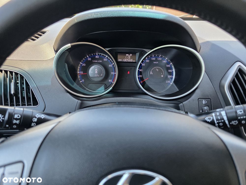 Hyundai ix35 1.6 2WD Fifa World Cup Edition - 10