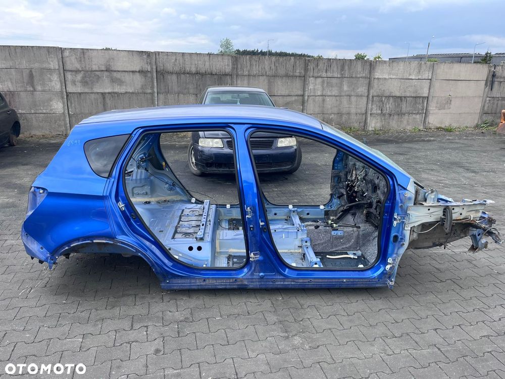 PRÓG PRAWY SŁUPEK ĆWIARTKA SUZUKI SX4 S-CROSS ZUM - 2