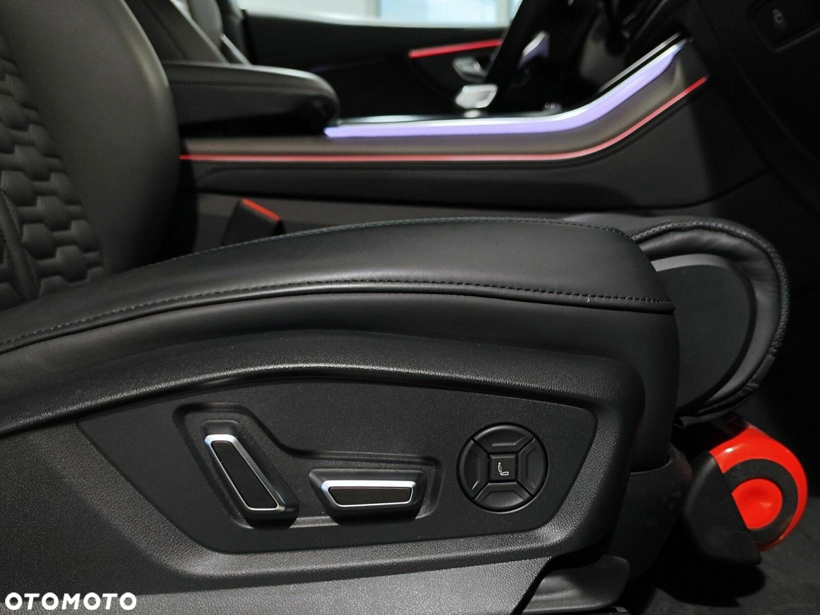 Audi RS Q8 - 25