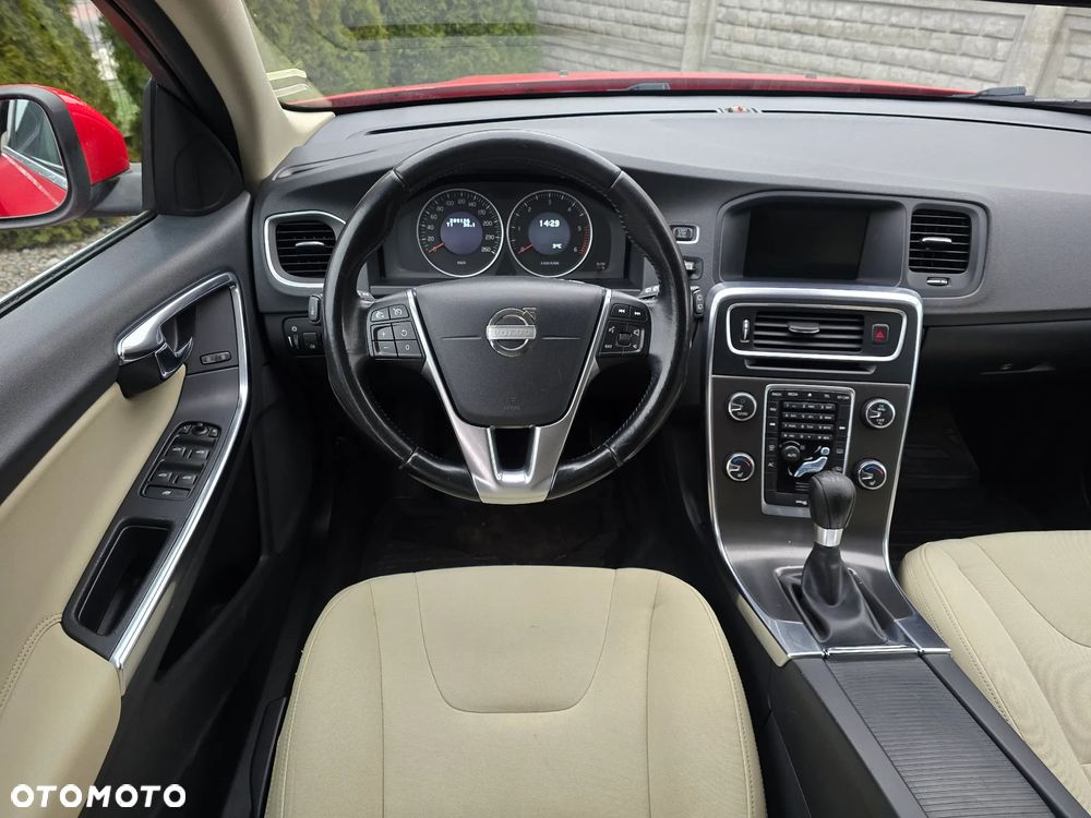 Volvo V60 DRIVe Kinetic - 15