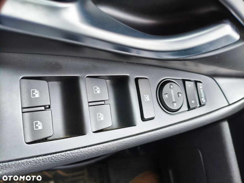 Hyundai i30 1.5 DPI Smart - 6