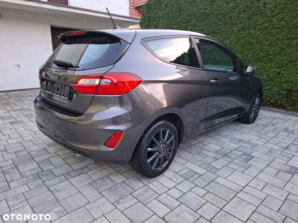 Ford Fiesta - 9