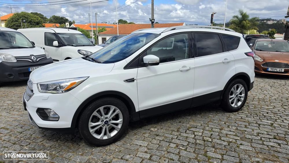 Ford Kuga 1.5 TDCi EcoBlue Titanium - 1