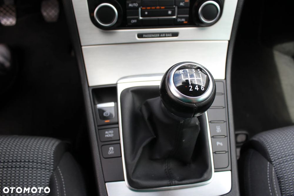 Volkswagen Passat CC 1.8 TSI - 11