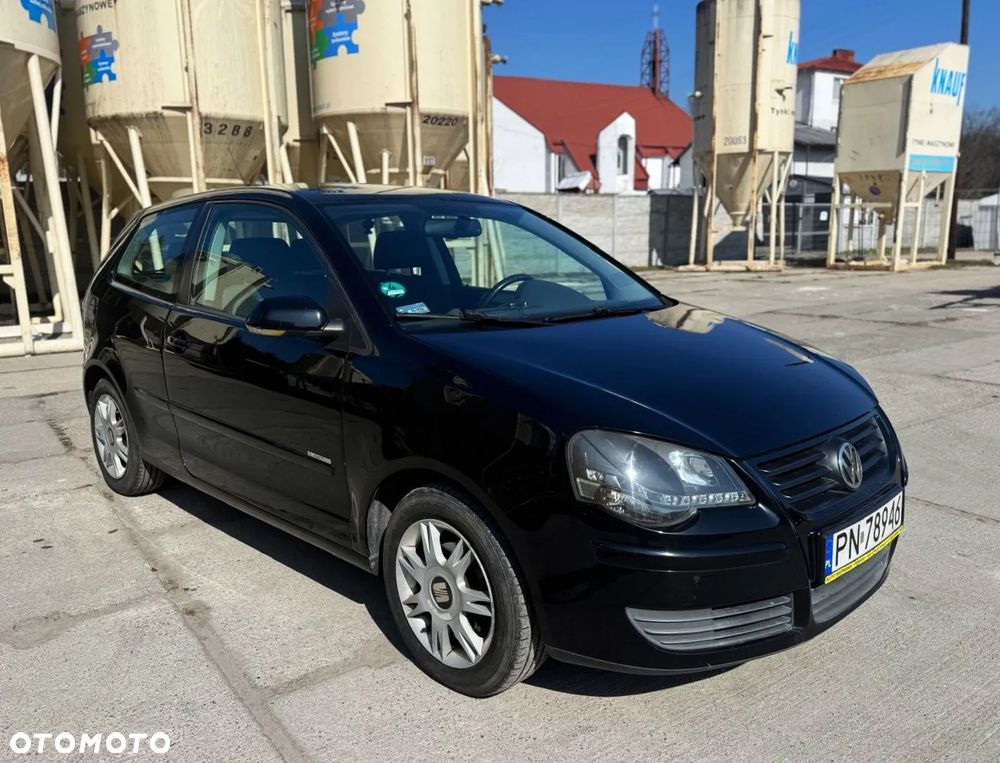 Volkswagen Polo - 2