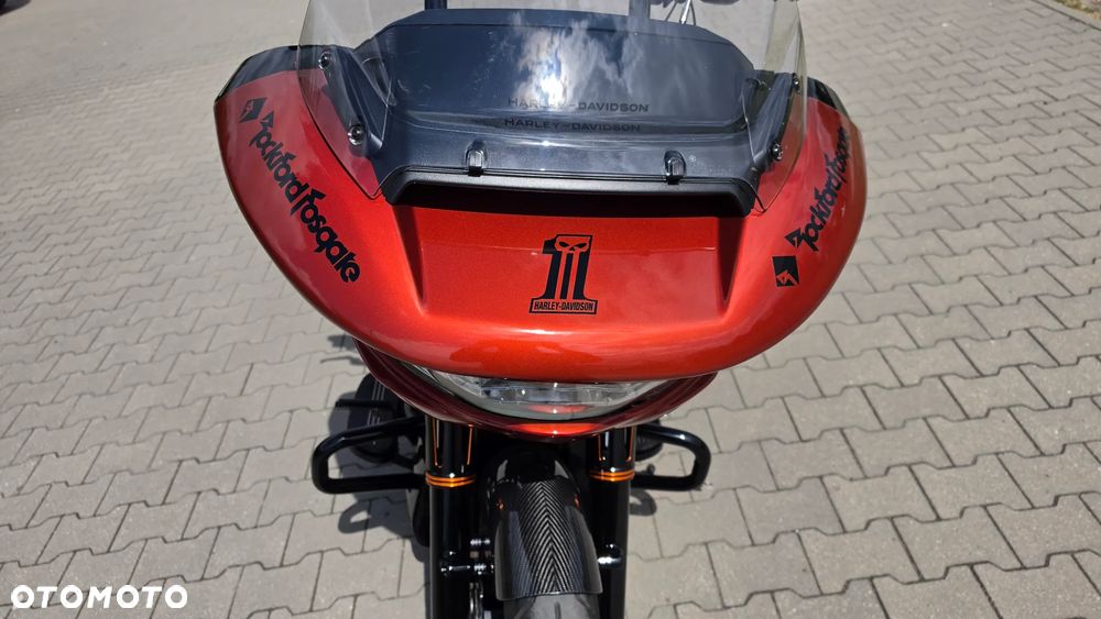 Harley-Davidson Touring Road Glide - 23