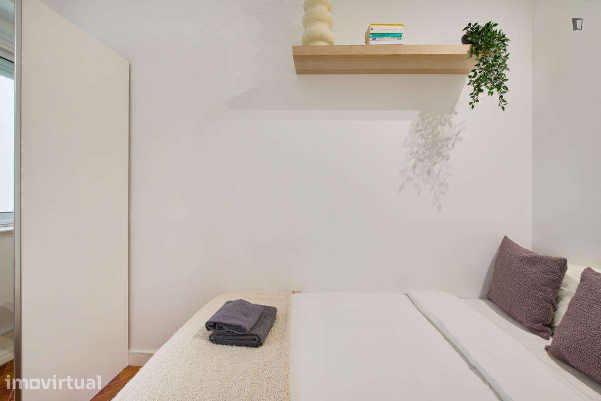 Quarto - localizado em Entrecampos Lisbon - Grande imagem: 4/39