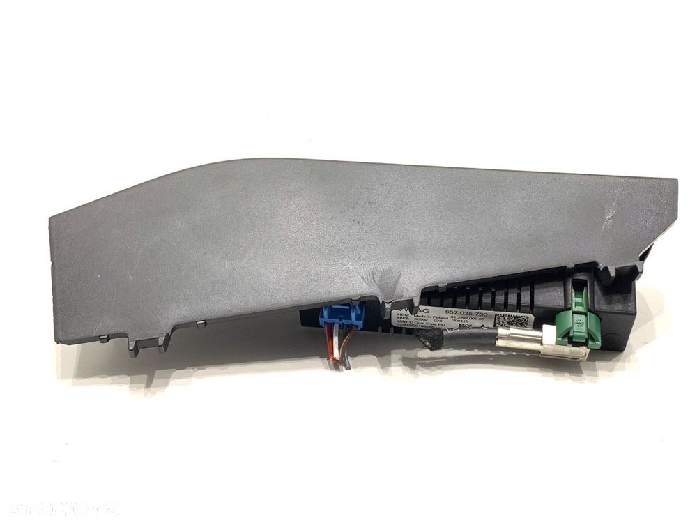 GNIAZDO USB  SKODA KAMIQ (NW4) 2019 - 2022 1.5 TSI 110 kW [150 KM] benzyna 2019 - 2022 657035700 - 2