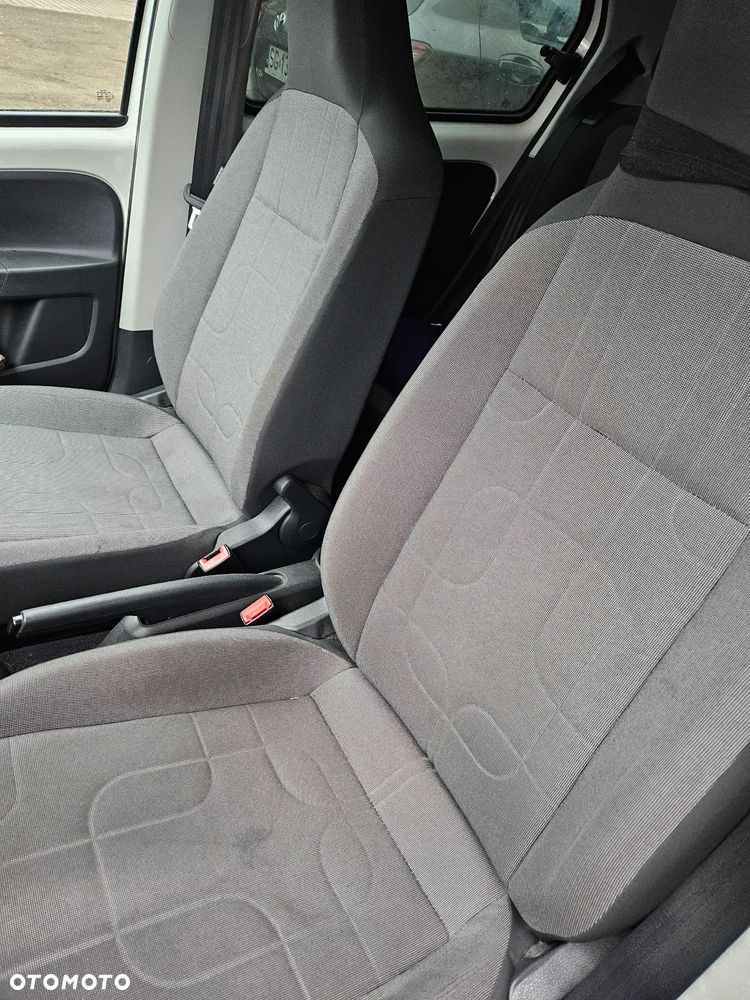 Volkswagen up! 1.0 move - 7