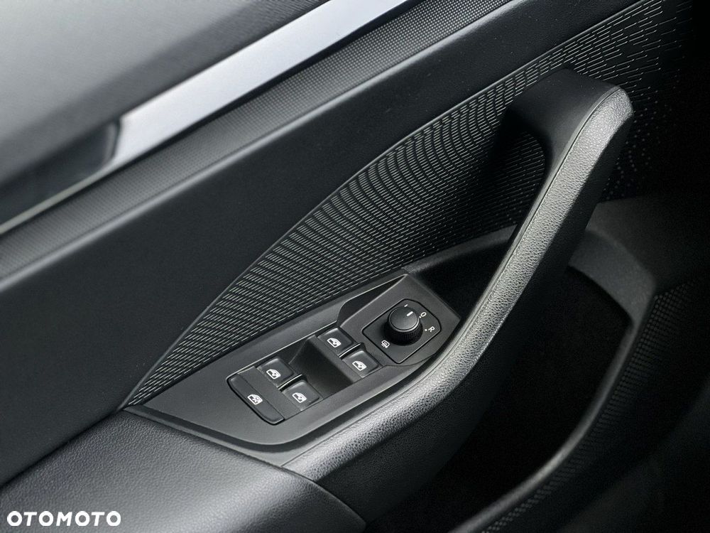 Skoda Octavia 1.0 TSI e-Tec Ambition DSG - 35