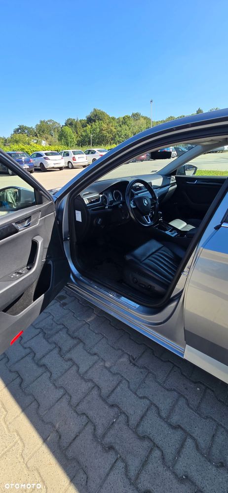 Skoda Superb 2.0 TDI L&K DSG - 5