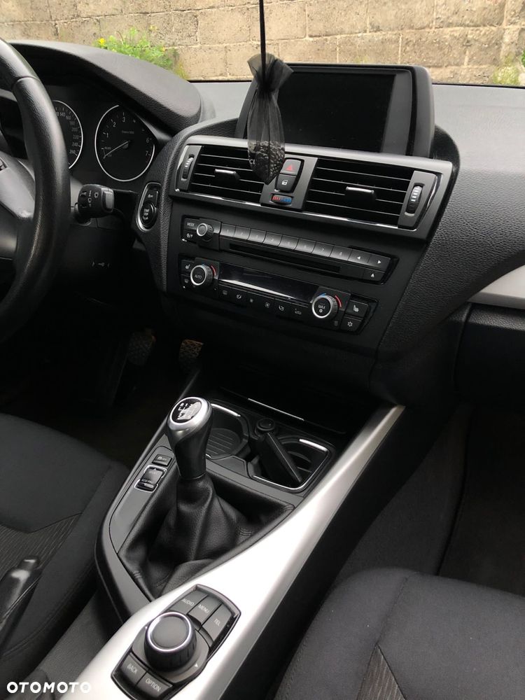BMW Seria 1 - 2