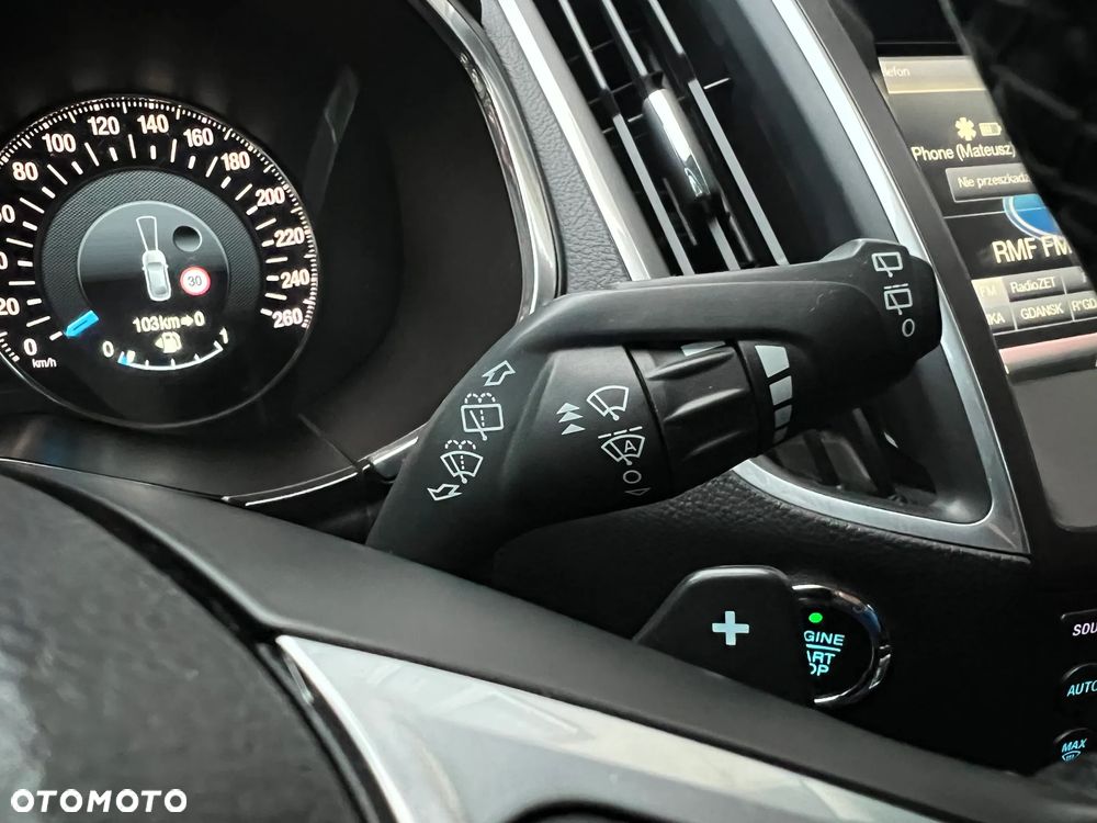 Ford S-Max ver-2-0-tdci-4wd-titanium-powershift - 32