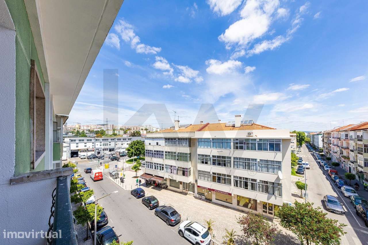 Prédio em propriedade Total - Rua da Guiné - Grande imagem: 3/40
