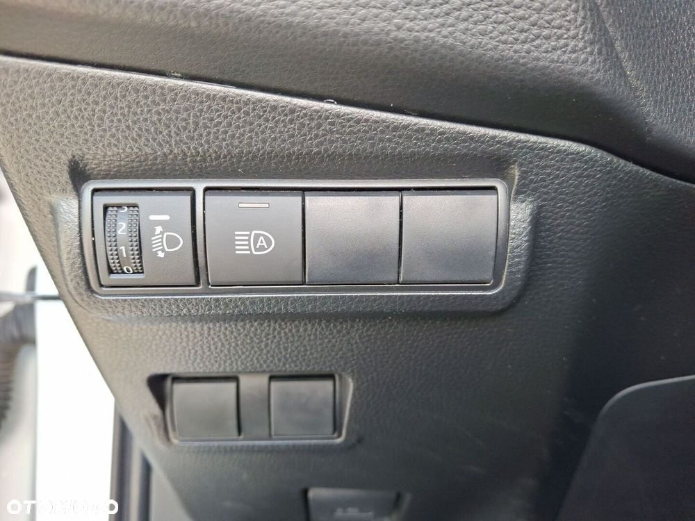 Toyota Corolla Cross 1.8 Hybrid Comfort - 12