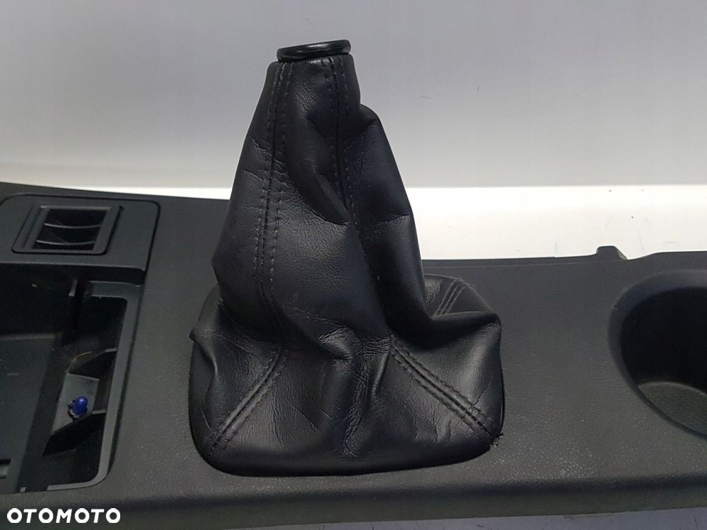 MITSUBISHI OUTLANDER I 03- MIESZEK TUNEL ŚRODKOWY - 6