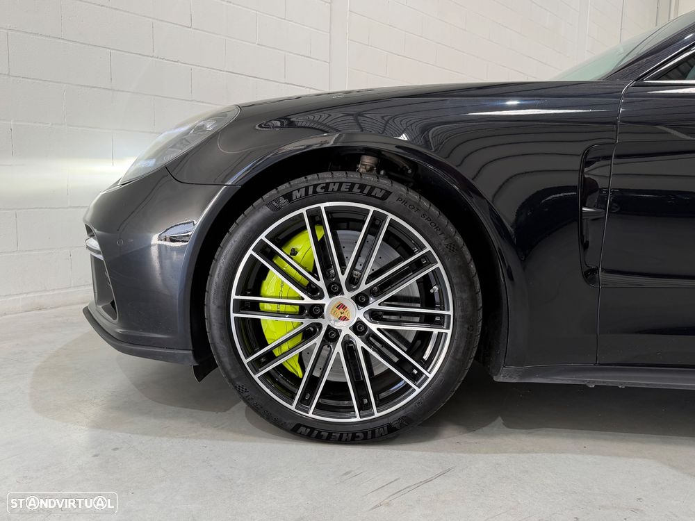 Porsche Panamera Sport Turismo Turbo S E-Hybrid - 20