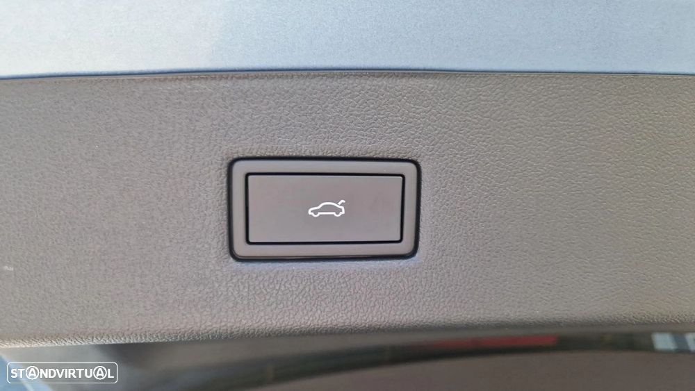 Ford Explorer 77 kWh Premium - 17