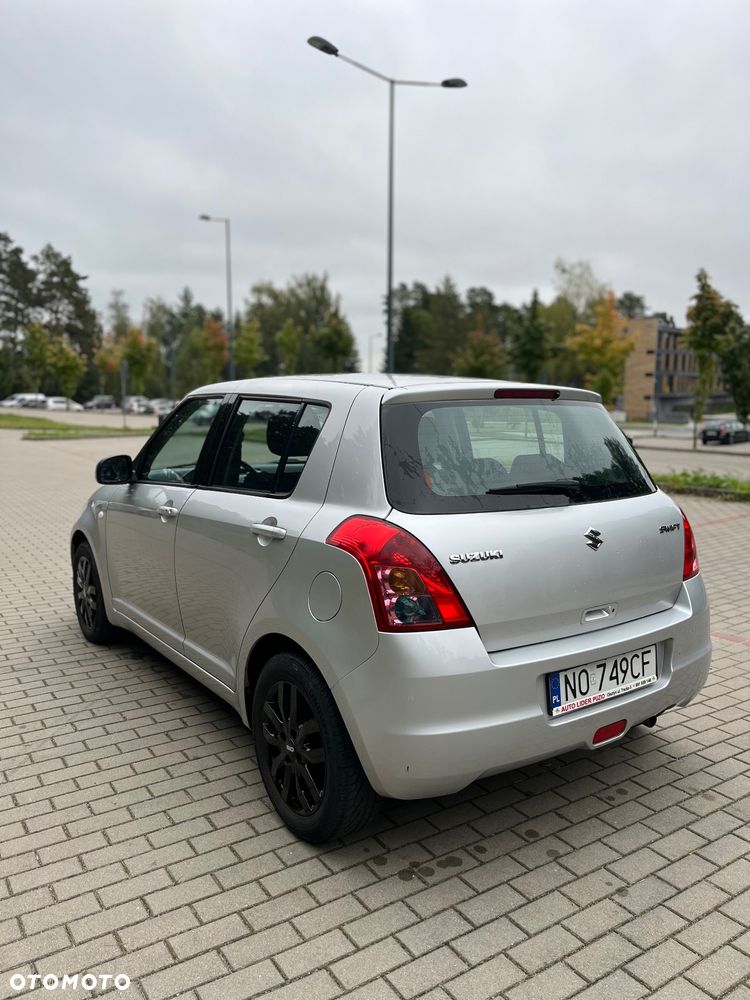 Suzuki Swift - 5